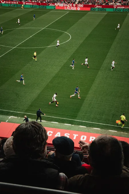 Sevilla breaking forward, seen from the stands